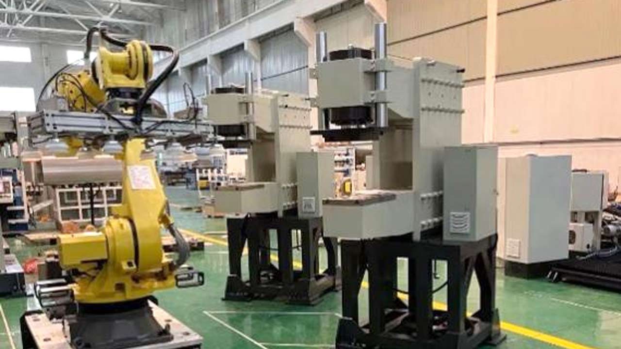 重型汽車油箱鈑金生產(chǎn)線壓機