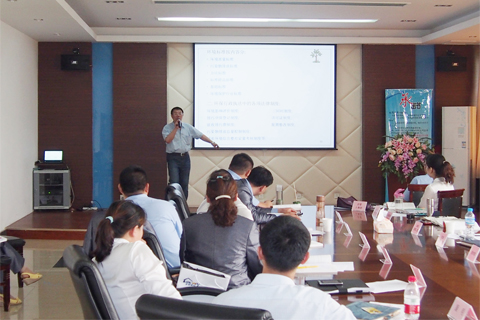 金威公司組織ISO14001環(huán)境管理體系培訓(xùn)